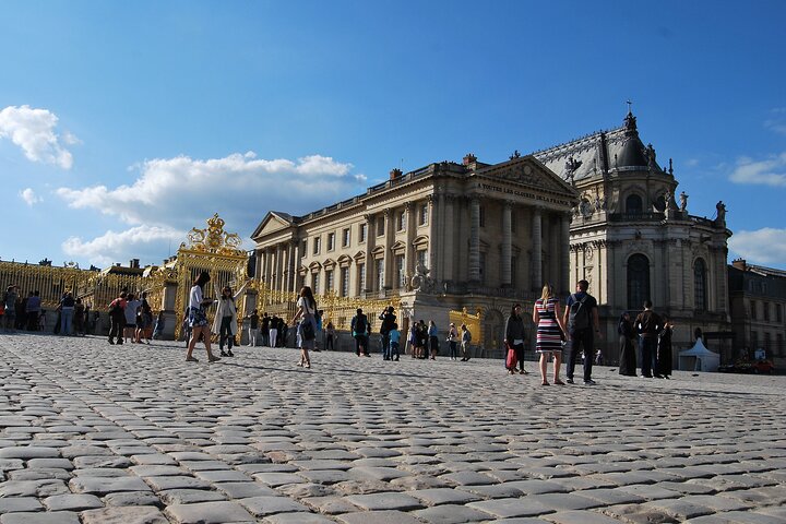 Versailles Small Group Guided Tour with Local Guide | wizardtrip