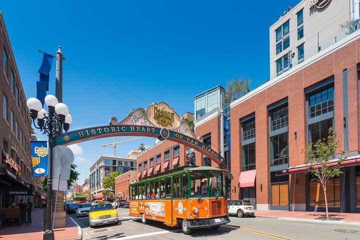 San Diego Hop On Hop Off Trolley Tour | wizardtrip