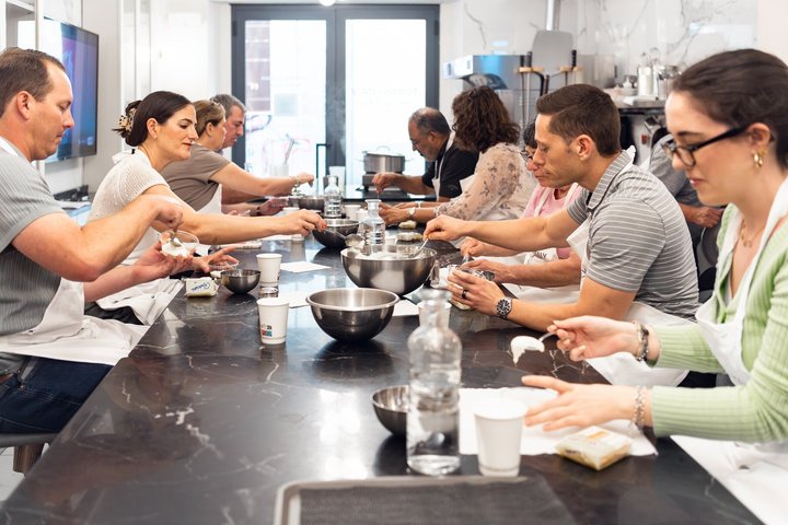 Authentic Italian cooking class in Florence, learning to make pasta, lasagna, and tiramisu, photo 7 | wizardtrip