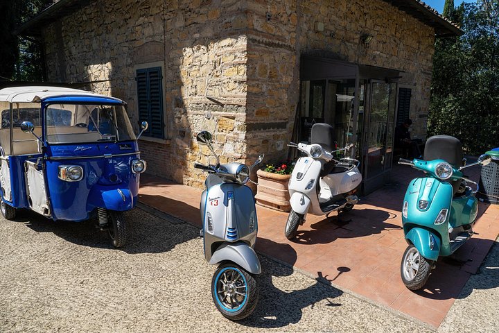 Erleben Sie die Chianti-Landschaft von Florenz aus mit Vespa, Roller oder E-Auto, inklusive Weinprobe und toskanischem Essen, Foto 15 | wizardtrip