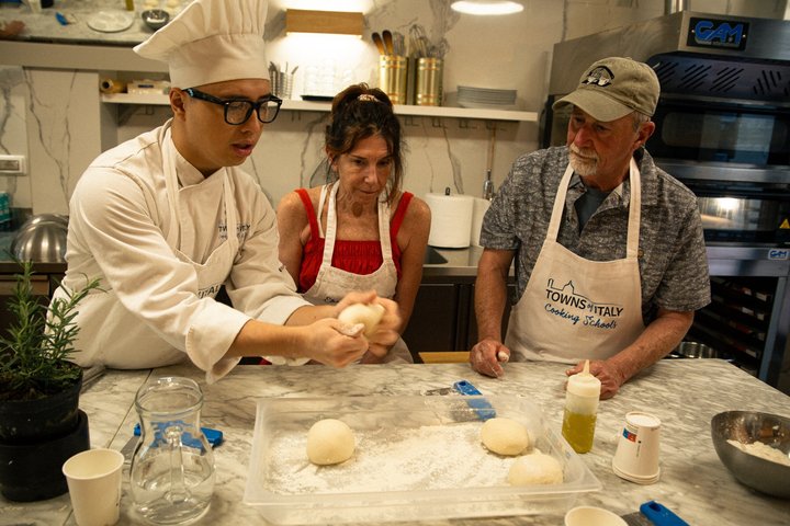 Aula prática de pizza e gelato em Florença com um chef local, incluindo vinho e gelato à vontade, foto 11 | wizardtrip