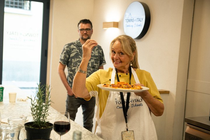 Aula prática de pizza e gelato em Florença com um chef local, incluindo vinho e gelato à vontade, foto 16 | wizardtrip