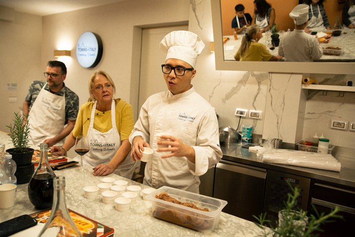 Aula prática de pizza e gelato em Florença com um chef local, incluindo vinho e gelato à vontade, foto 18 | wizardtrip