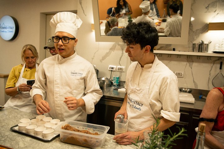 Aula prática de pizza e gelato em Florença com um chef local, incluindo vinho e gelato à vontade, foto 19 | wizardtrip