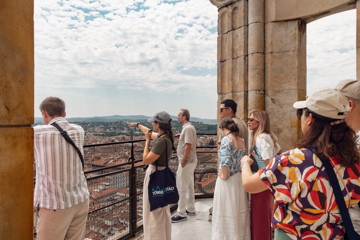 Begeleide tour van de iconische Duomo van Florence, inclusief de klim naar Brunelleschi's Koepel en het verkennen van de terrassen, foto 27 | wizardtrip