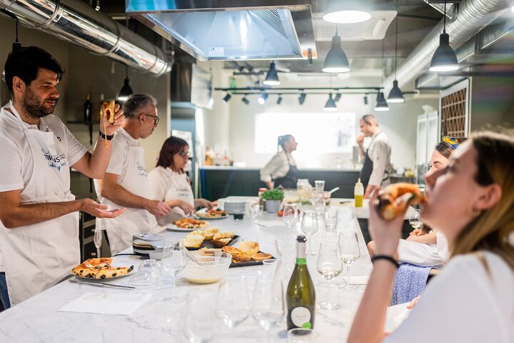 ミラノでの実践的なイタリア料理教室：ピザ作り、パスタ、ティラミス、ジェラート、写真9 | wizardtrip