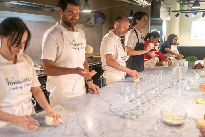 ミラノでの実践的なイタリア料理教室：ピザ作り、パスタ、ティラミス、ジェラート、写真23 | wizardtrip