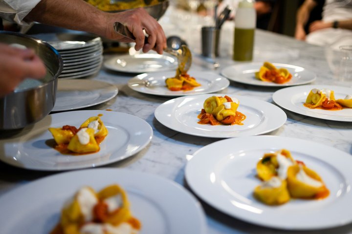 ミラノでの実践的なイタリア料理教室：ピザ作り、パスタ、ティラミス、ジェラート、写真25 | wizardtrip
