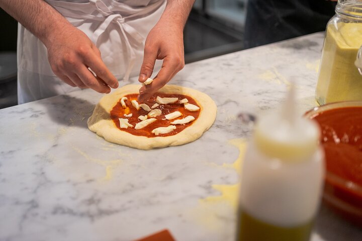 Praktisk pizza- og pastamadekursus i Rom med gelato-smagning og vin, foto 12 | wizardtrip
