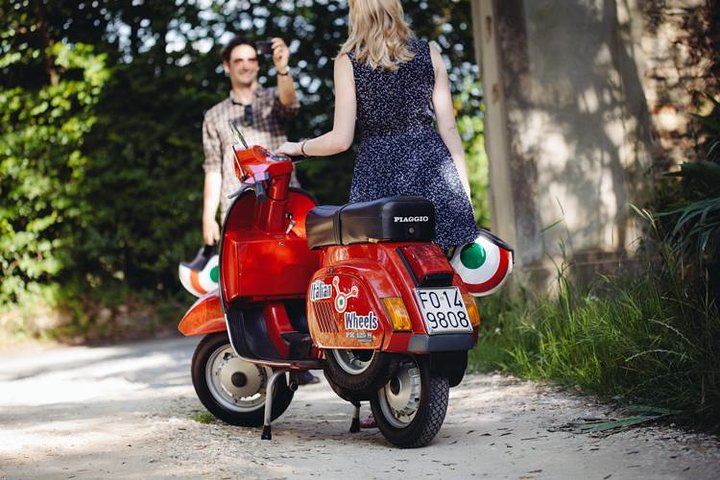 Kør Vespa gennem Toscanas bakker nær Firenze, nyd naturskønne udsigter og et traditionelt måltid, foto 8 | wizardtrip