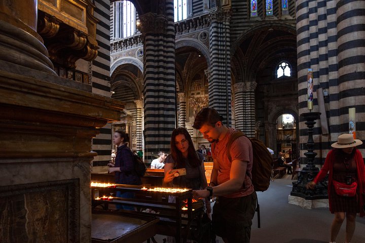 Heldagstur fra Firenze til Siena, San Gimignano og Pisa, inklusive besøg på en vingård, foto 20 | wizardtrip