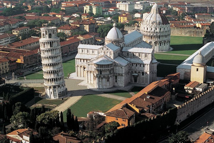 Heldagstur fra Firenze til Siena, San Gimignano og Pisa, inklusive besøg på en vingård, foto 36 | wizardtrip
