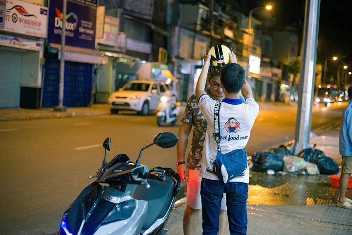 Ho-Chi-Minh-Stadt Street Food Tour mit dem Motorrad bei Nacht, mit lokalen Gerichten und Stadtansichten, Foto 39 | wizardtrip