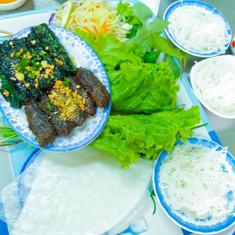 Street food tour in Ho Chi Minh City met lokale gids, met diverse Vietnamese gerechten en levendige avondmarkten, foto 7 | wizardtrip