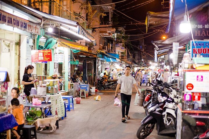 Street food tour in Ho Chi Minh City met lokale gids, met diverse Vietnamese gerechten en levendige avondmarkten, foto 20 | wizardtrip