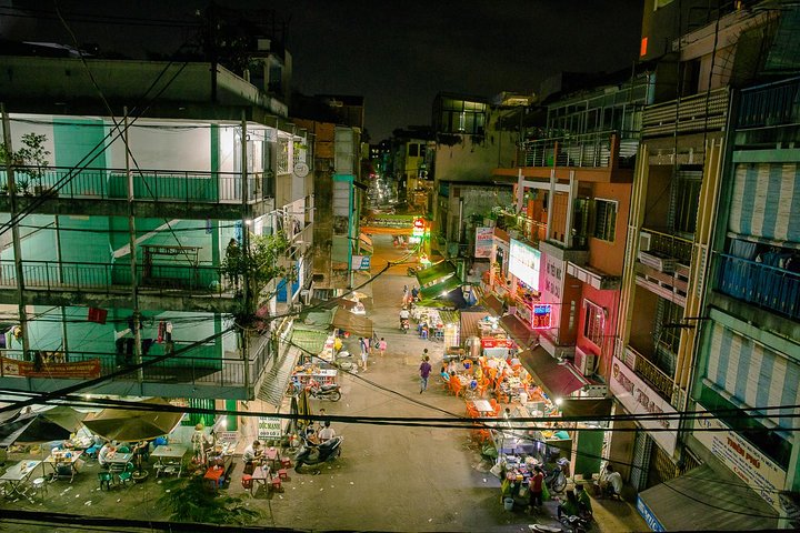 Street food tour in Ho Chi Minh City met lokale gids, met diverse Vietnamese gerechten en levendige avondmarkten, foto 23 | wizardtrip