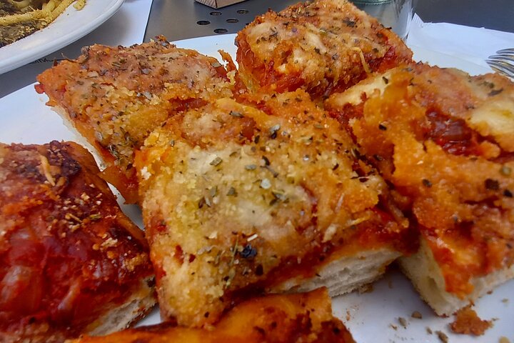 Palermo street food tour tasting local delicacies in the historic city center, photo 14 | wizardtrip