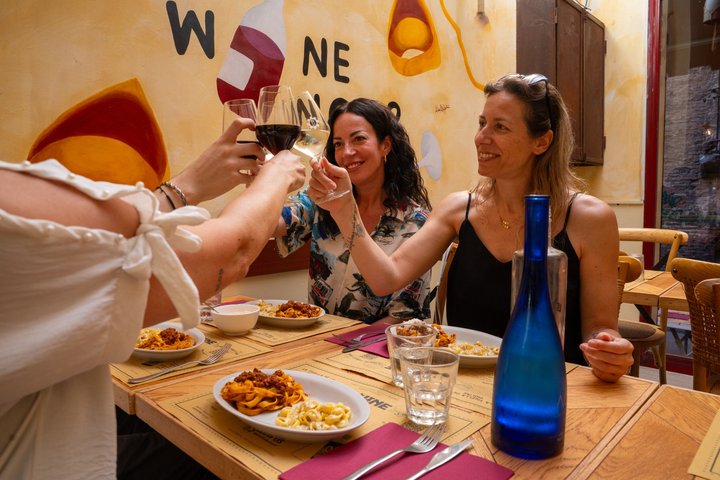 Bologne : Visite Gourmande en Petit Groupe avec Repas Complet & Expert Culinaire Local | wizardtrip
