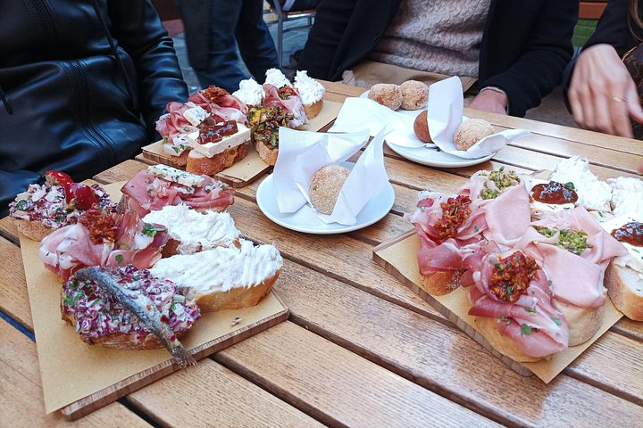 Venedig Food Tour Verkostung von Cicchetti und Wein in einem traditionellen Bacaro, Foto 12 | wizardtrip