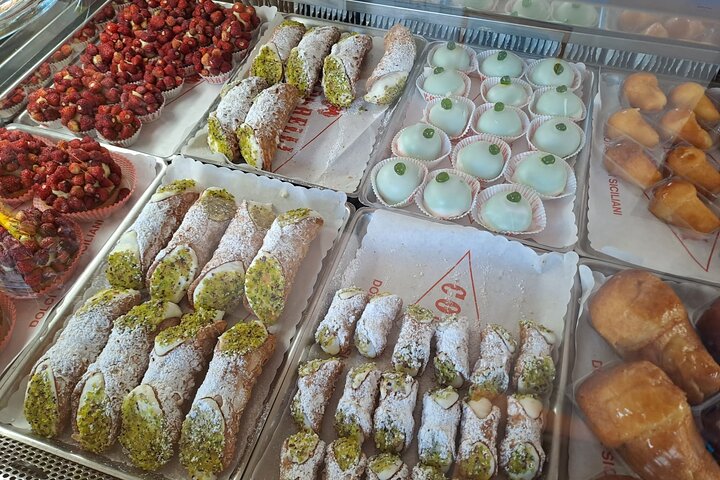 Geführte Street Food Tour durch die historische Insel Ortigia in Syrakus, Italien, Foto 15 | wizardtrip