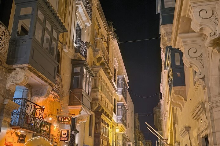 Een begeleide foodtour door de historische straten van Valletta, Malta, met proeverijen van lokale delicatessen en drankjes, foto 5 | wizardtrip