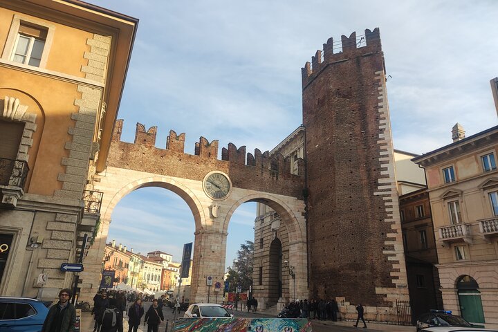 Tour guiado por los sitios históricos de Verona, incluyendo la Arena y la Casa de Julieta, foto 10 | wizardtrip