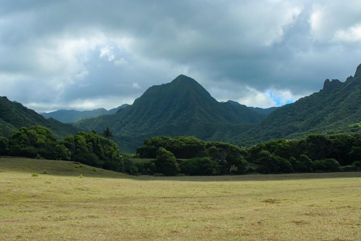 Explora lugares icónicos de filmación en un emocionante tour de Aventura Jurásica en Kualoa Ranch, Oahu, foto 15 | wizardtrip