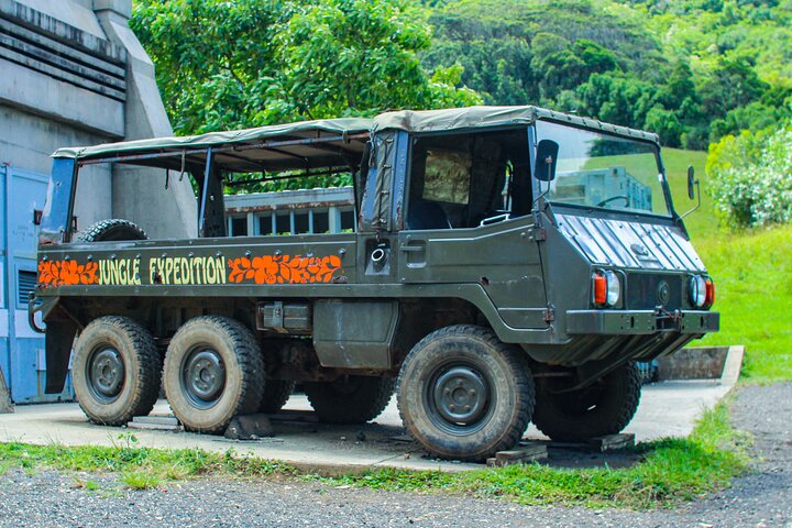 Explora lugares icónicos de filmación en un emocionante tour de Aventura Jurásica en Kualoa Ranch, Oahu, foto 18 | wizardtrip