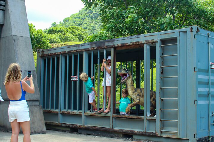 Explora lugares icónicos de filmación en un emocionante tour de Aventura Jurásica en Kualoa Ranch, Oahu, foto 19 | wizardtrip