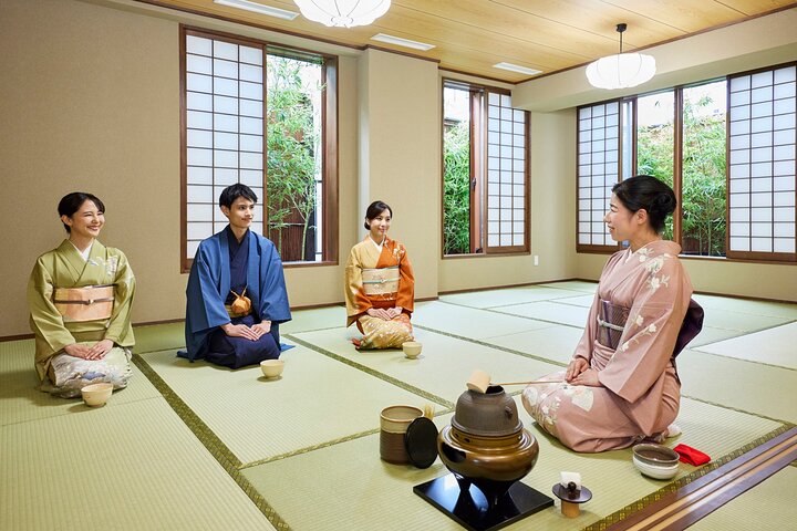 Upplev en traditionell japansk Kimono Teeceremoni i Asakusa, Tokyo, med matcha och kulturella insikter, foto 6 | wizardtrip