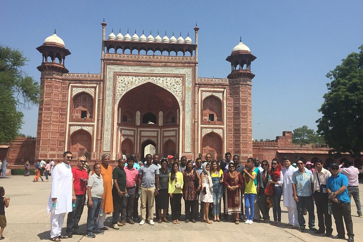 Excursion d'une journée au Taj Mahal et au Fort d'Agra depuis Delhi en train super rapide, photo 11 | wizardtrip