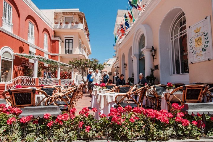 Båttur til Capri fra Sorrento, besøk Den blå grotte og Faraglioni-klippene, foto 26 | wizardtrip