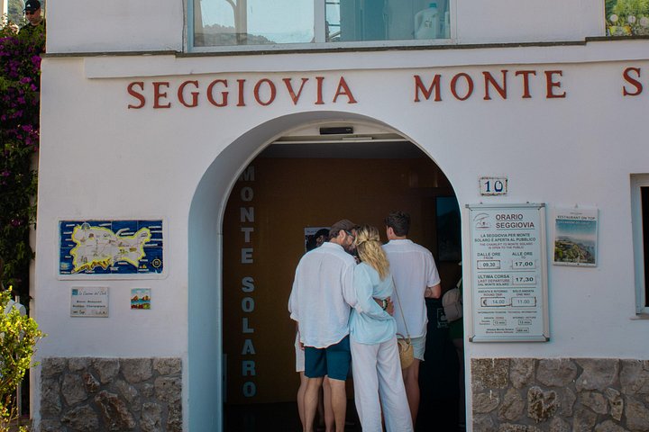 Båttur til Capri fra Sorrento, besøk Den blå grotte og Faraglioni-klippene, foto 28 | wizardtrip