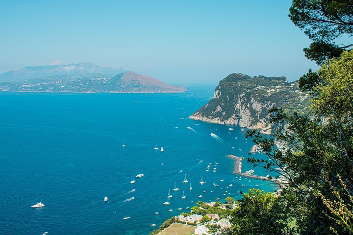 Båttur til Capri fra Sorrento, besøk Den blå grotte og Faraglioni-klippene, foto 31 | wizardtrip