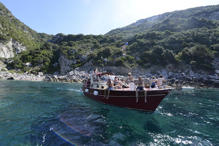 Bådtur i lille gruppe langs den naturskønne Amalfikyst, Italien, med besøg i Positano og Amalfi, foto 7 | wizardtrip
