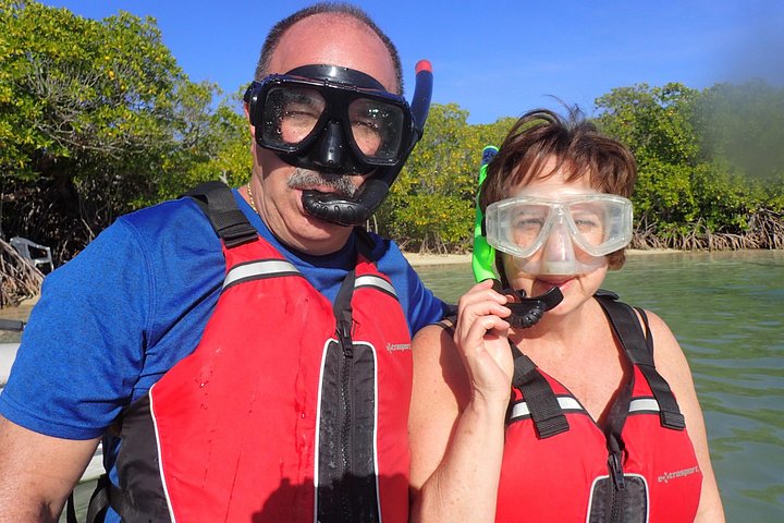 Aventura de kayak, senderismo y snorkel en la laguna de manglares y Cas Cay de St. Thomas, foto 15 | wizardtrip