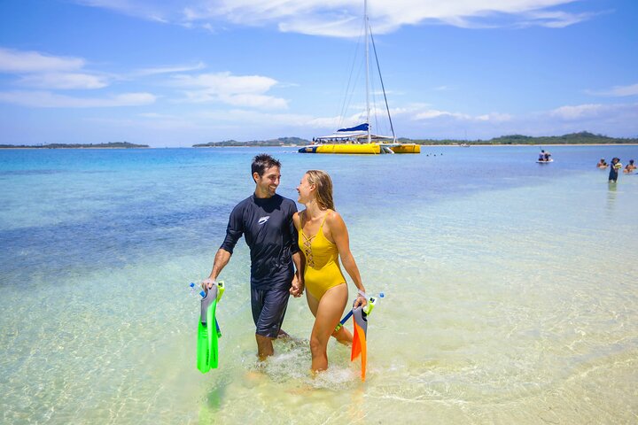 Heldags seiltur med katamaran rundt Fijis Mamanuca-øyene med snorkling og lunsj, foto 9 | wizardtrip
