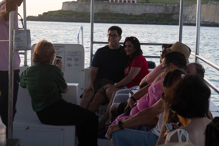 Sunset boat tour in San Juan Bay, Puerto Rico, with views of historic landmarks, photo 16 | wizardtrip