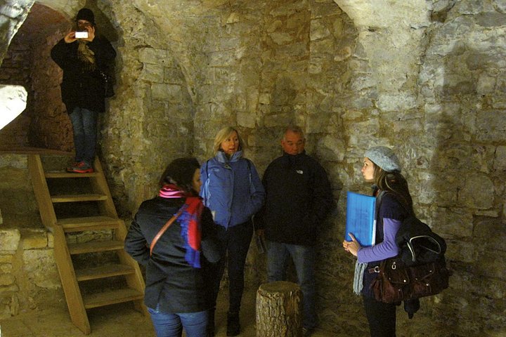 Explore Prague's medieval underground, dungeons, and historical passages on a guided walking tour, photo 26 | wizardtrip