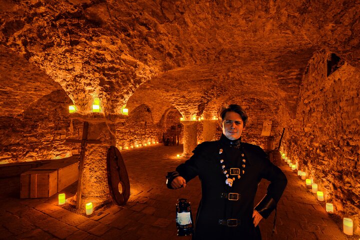 Praguer Geister, Legenden, mittelalterlicher Untergrund und Verlies Tour | wizardtrip