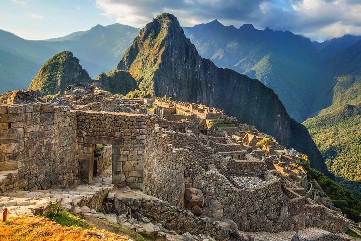 Excursion d'une journée au Machu Picchu depuis Cusco, Pérou, avec des ruines incas et un voyage en train panoramique, photo 8 | wizardtrip