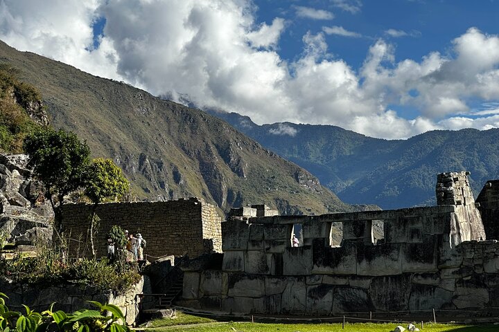 Excursion d'une journée au Machu Picchu depuis Cusco, Pérou, avec des ruines incas et un voyage en train panoramique, photo 16 | wizardtrip