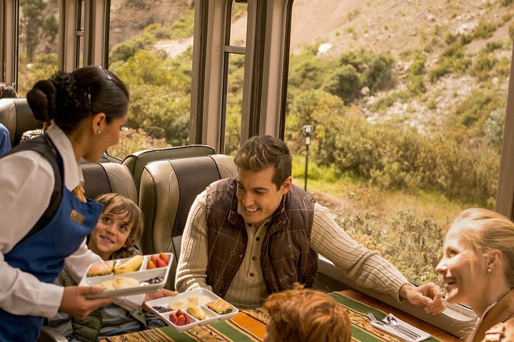 Excursion d'une journée au Machu Picchu depuis Cusco, Pérou, avec des ruines incas et un voyage en train panoramique, photo 23 | wizardtrip