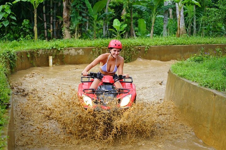 Avventura in quad bike attraverso la scenografica giungla di Bali, risaie e una cascata, foto 17 | wizardtrip