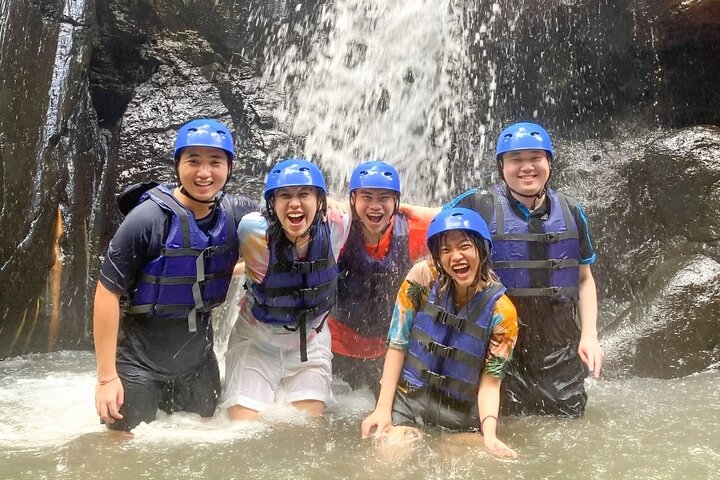 Exciting white water rafting adventure on the Ayung River in Ubud, Bali, surrounded by lush tropical scenery, photo 13 | wizardtrip