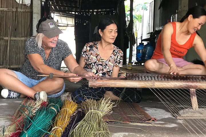Explora los pueblos rurales y las islas fluviales de Hoi An en un tour privado en jeep, experimentando artesanías y paisajes locales, foto 13 | wizardtrip