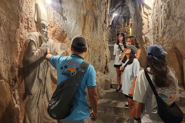 Privat tur som utforsker Marmorfjellene, Monkey Mountain og Lady Buddha i Da Nang, Vietnam, foto 21 | wizardtrip
