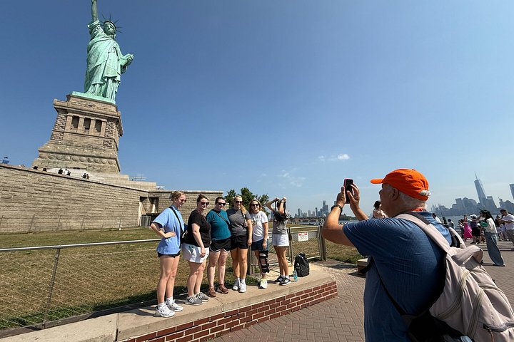 Tour guiado pela Estátua da Liberdade e Ellis Island em Nova Iorque, foto 24 | wizardtrip