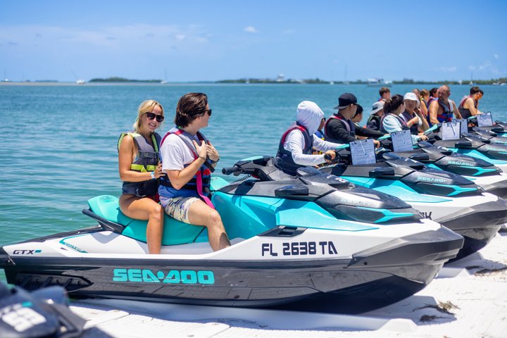 Key West watersports adventure featuring parasailing, jet skiing, banana boat, and water park, photo 7 | wizardtrip