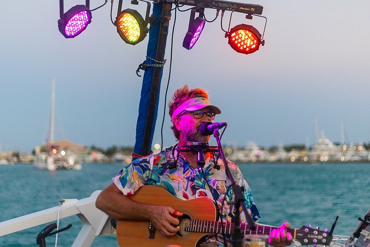 Key West solnedgangscruise med livemusik, drinks og appetizers ombord på en katamaran, foto 9 | wizardtrip